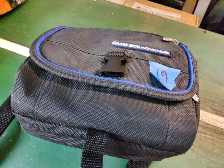 GAME BOY CARRY CASE, JUST BAG NO GAME BOY INCLUDED