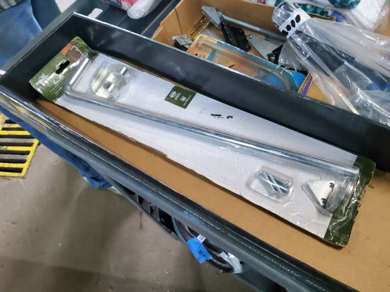 OUTDOOR FENCE HARDWARE