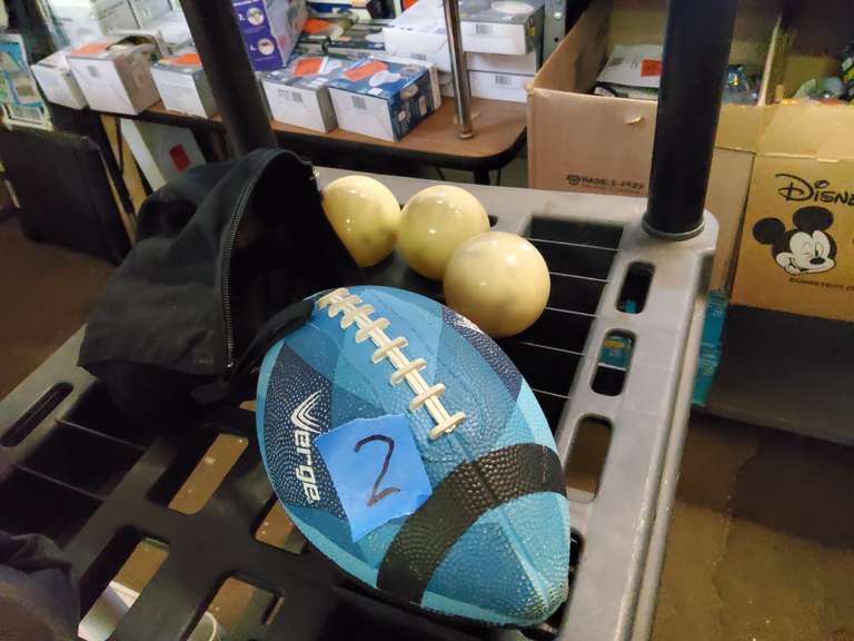 BALLS