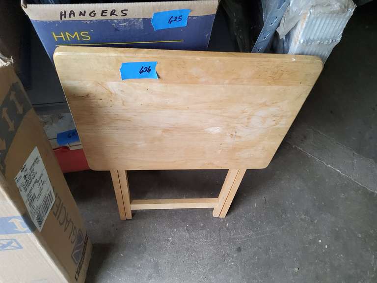 TV TABLE
