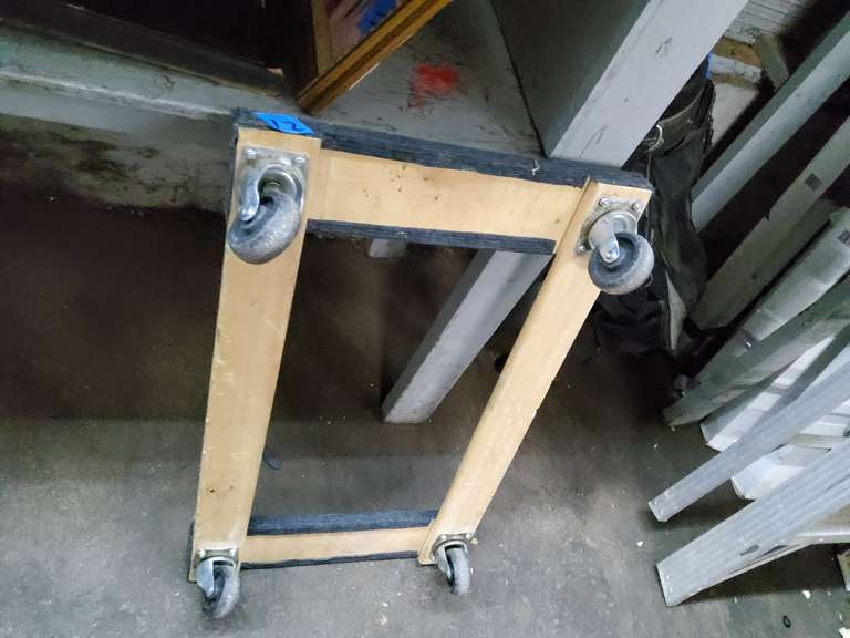 MOVERS DOLLY