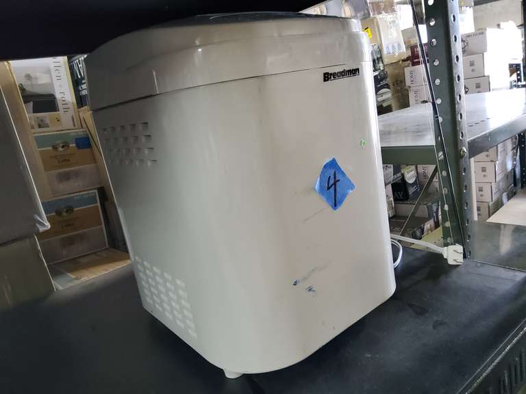 BREAD MAKER