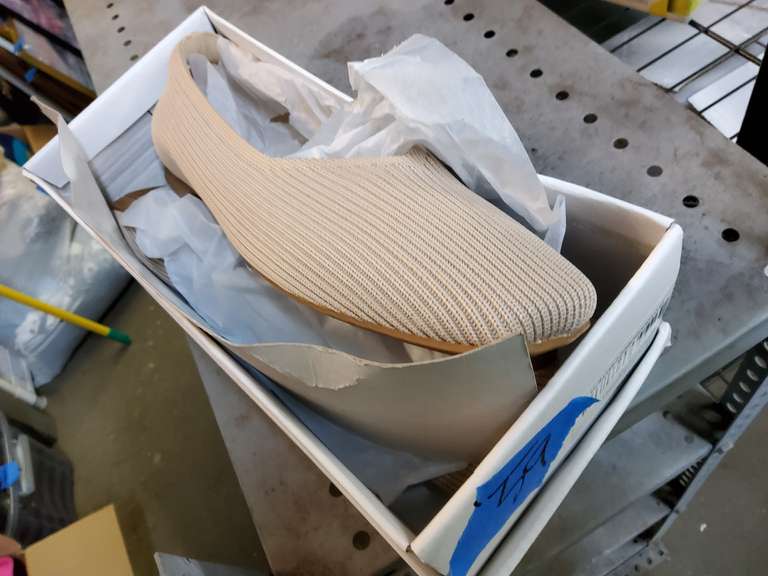 NEW SHOES SIZE 8