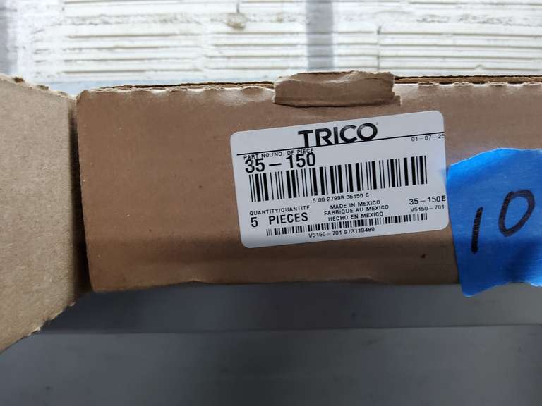 NEW BOX OF WIPERS