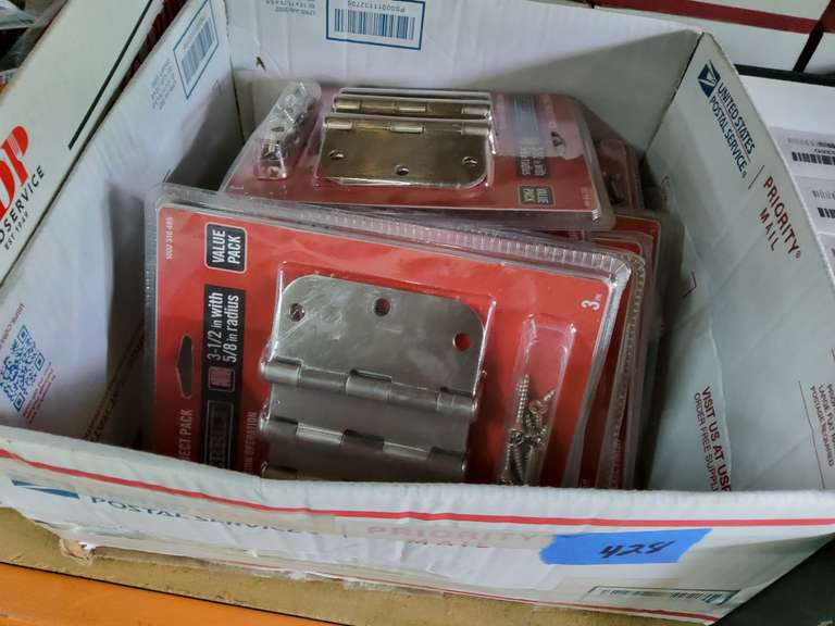 BOX OF HINGES