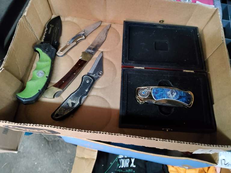 KNIFES