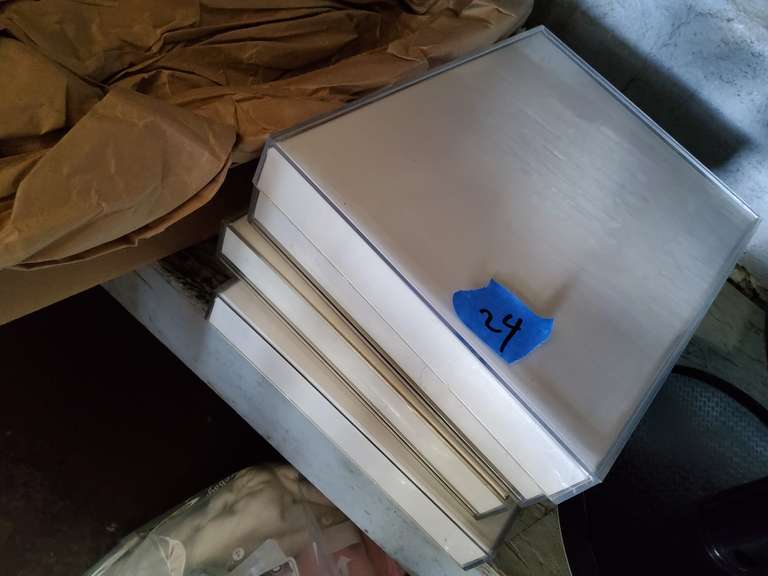 PHOTO BOXES