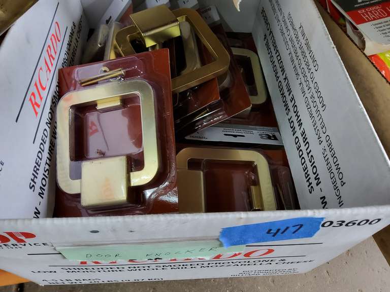 LOT OF DOOR KNOCKERS