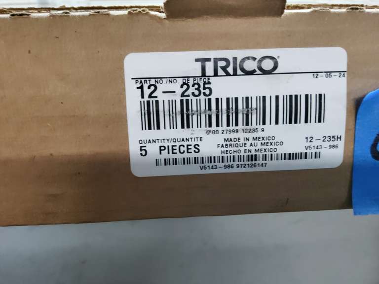 NEW BOX OF WIPERS