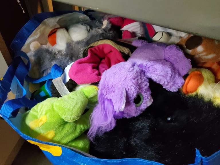 TOYS