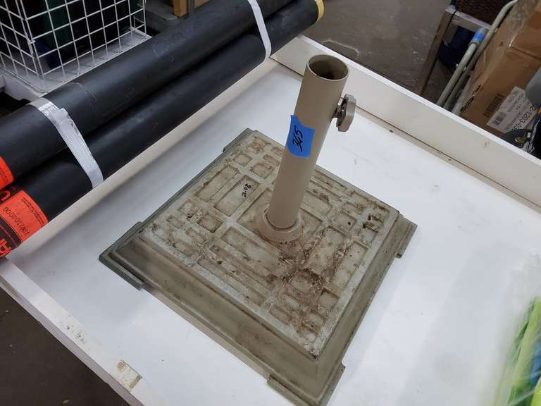 PATIO UMBRELLA STAND