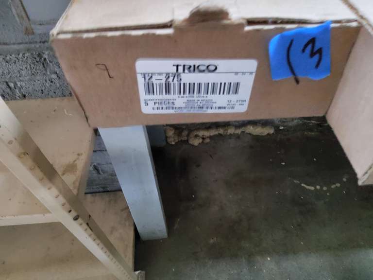 NEW BOX OF WIPERS
