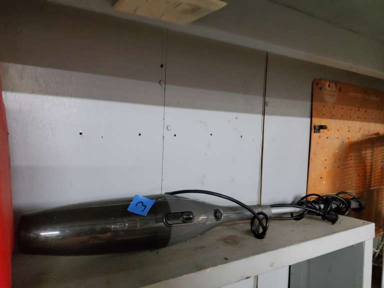 BISSELL SMALL VAC