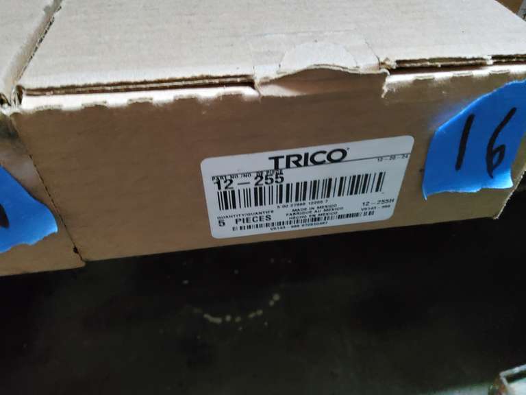 NEW BOX OF WIPERS