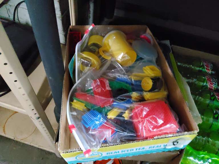 TOYS