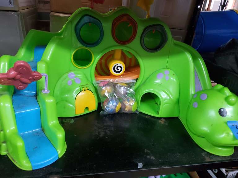 KIDS TOYS WITH BALLS