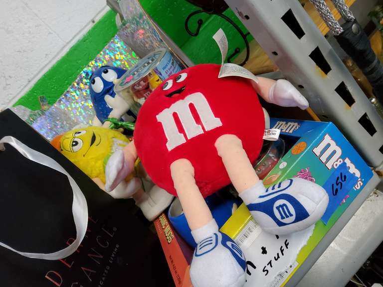 M AND M FIGURE