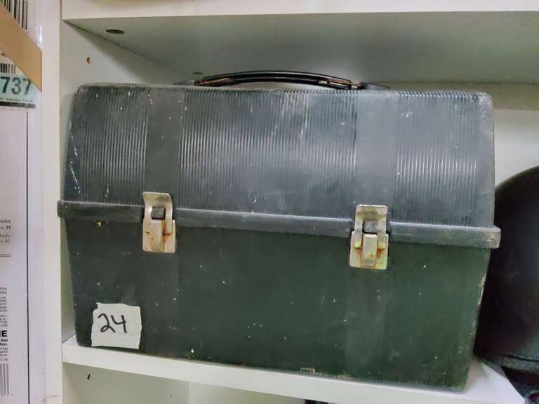 LUNCH BOX