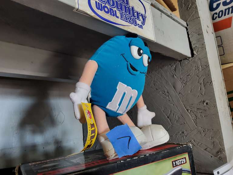 M AND M FIGURE
