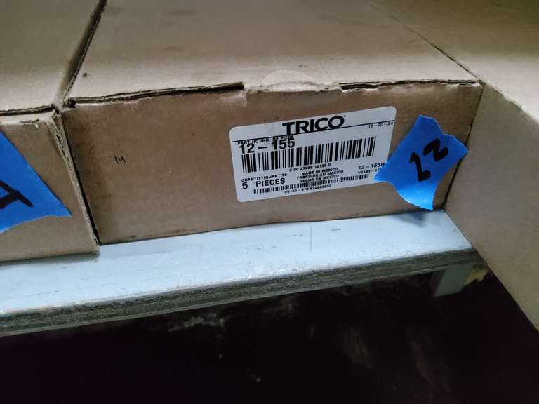 NEW BOX OF WIPERS