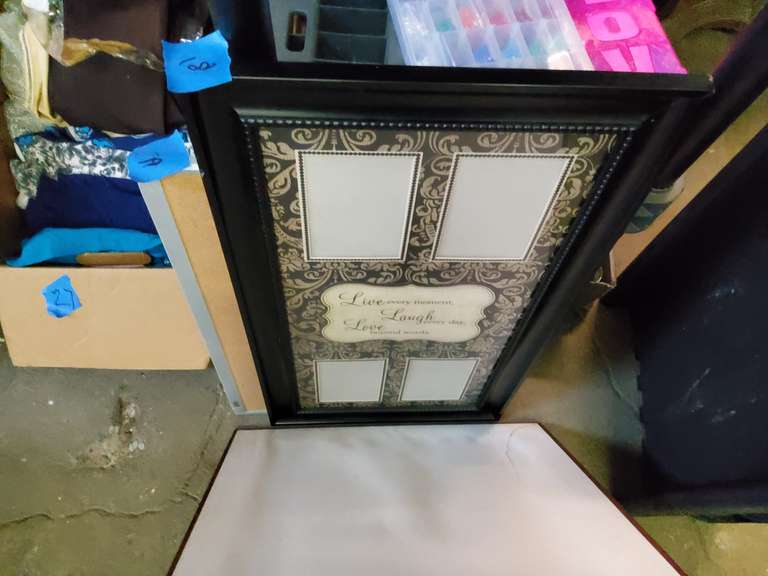 PICTURE FRAME