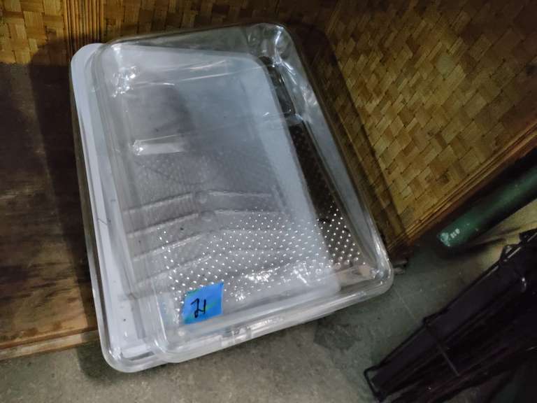 PAINT TRAYS