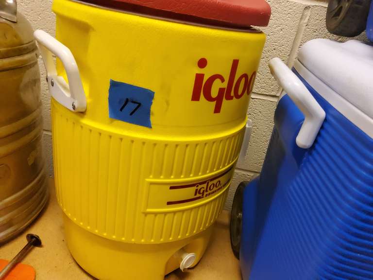 IGLOO DRINK COOLER