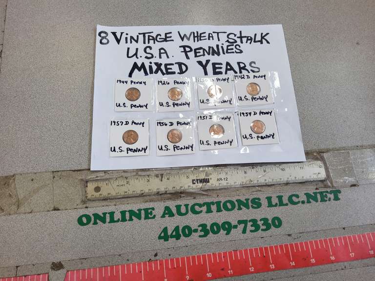 8 VINTAGE WHEAT PENNIES