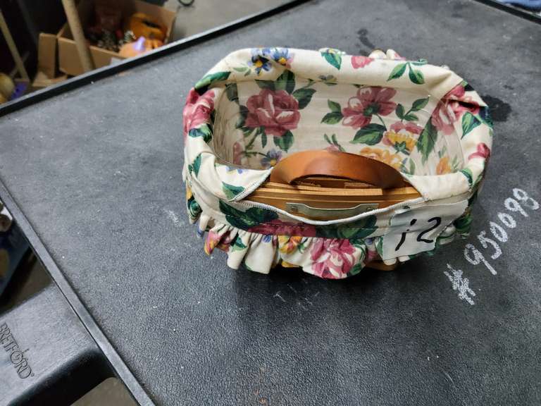 LONGABERGER BASKET
