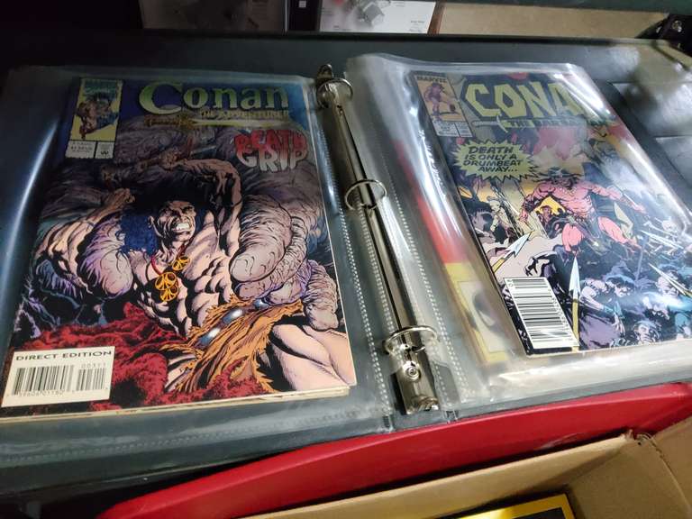 LOT OF COMICS