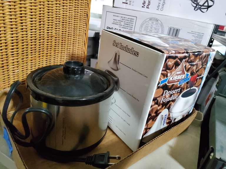 FONDUE AND MINI CROCKPOT
