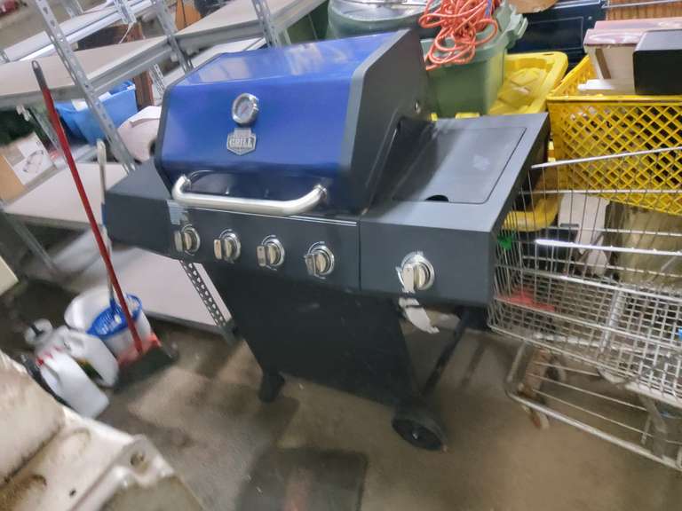 BBQ GRILL, GREAT CONDITION!!