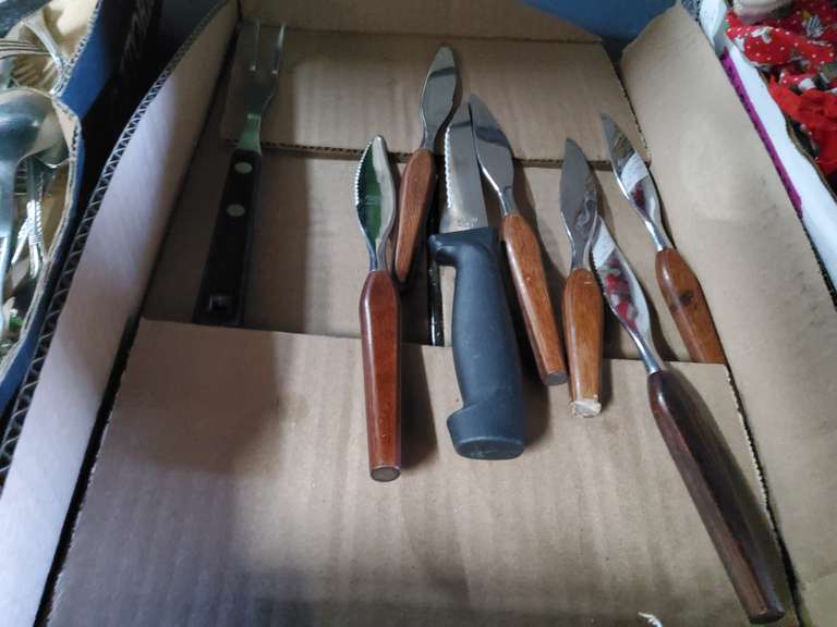 LOT FOR KITCHEN