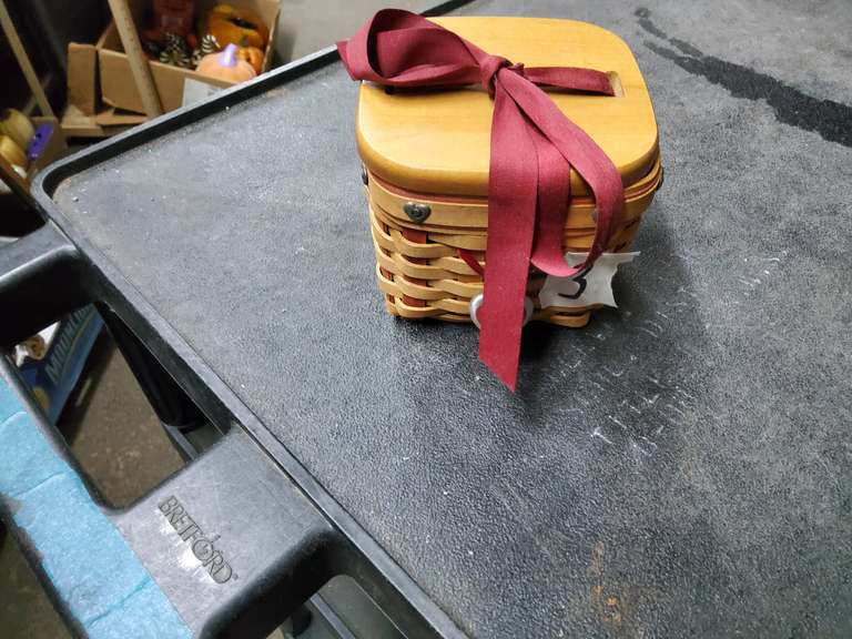 LONGABERGER BASKET