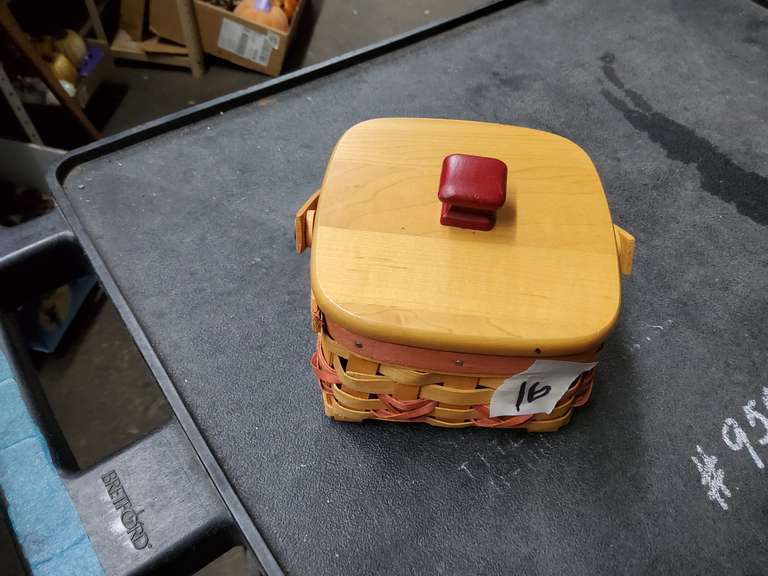 LONGABERGER BASKET