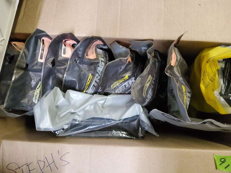 CAR STEREO INSTALL KITS