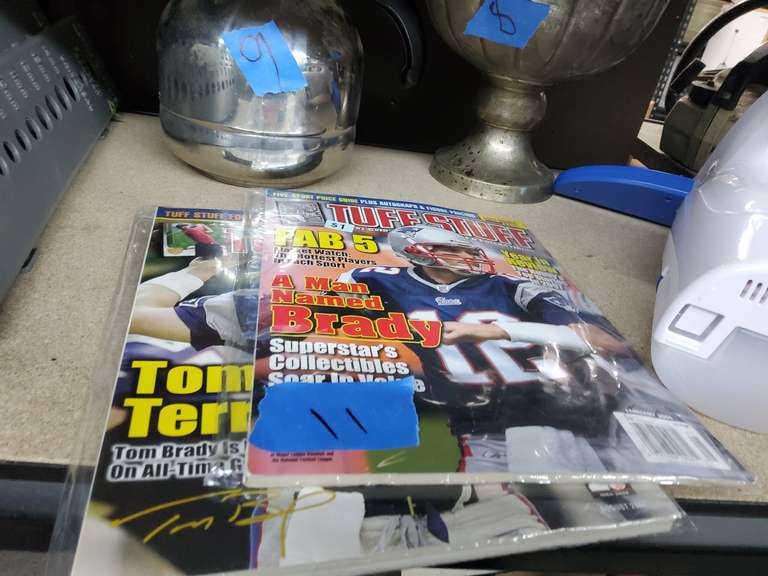 2 FOOTBALL MAGAZINES