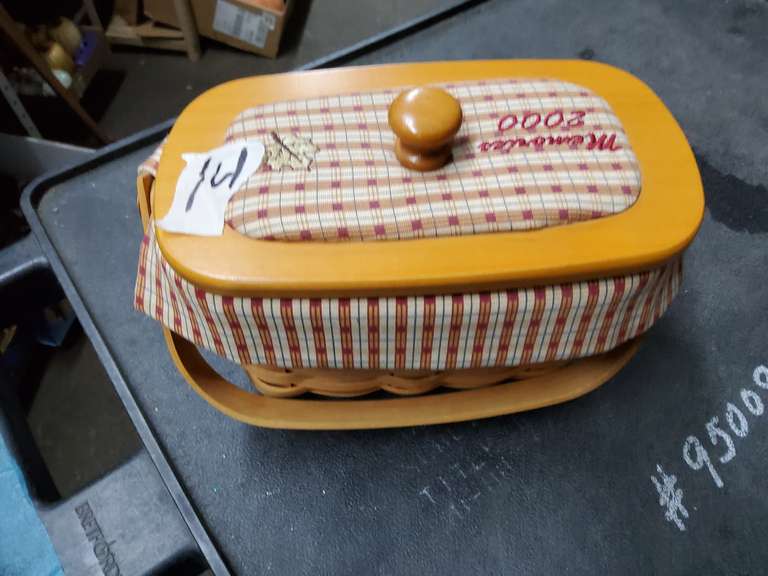 LONGABERGER BASKET