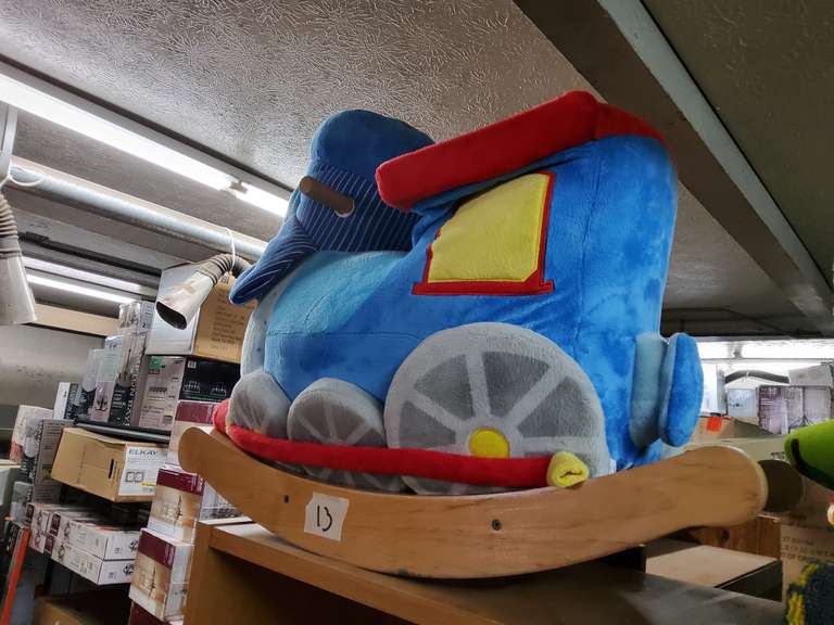 PADDED KIDS RIDE TOY