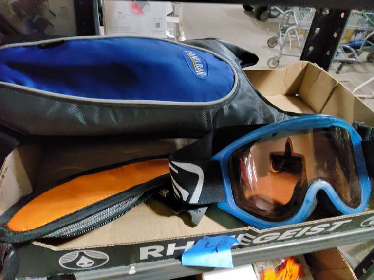 CAMELBACK AND GOGGLES