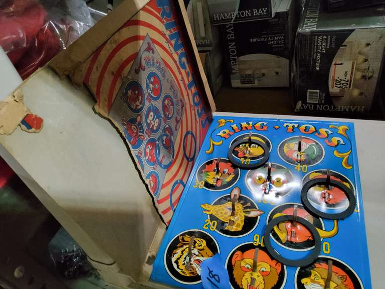 VINTAGE RING TOSS GAME