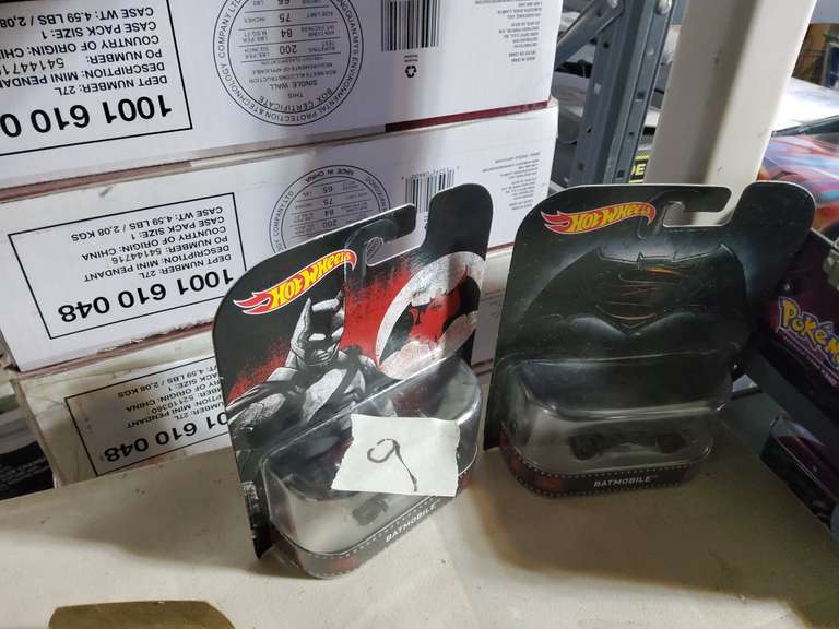 2 BATMAN HOTWHEEL CARS