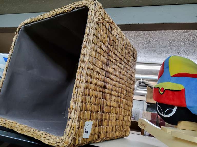 BASKET