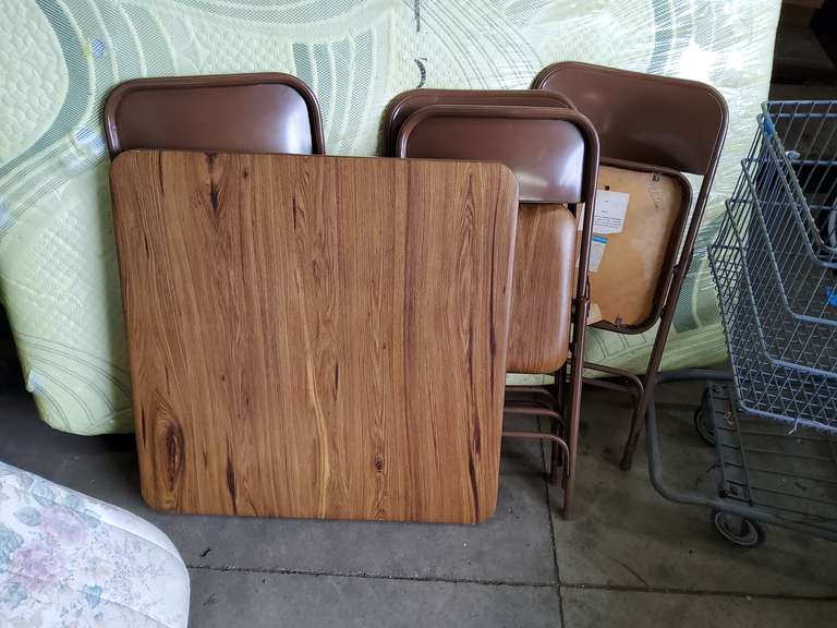 FOLDING TABLE AND CHAIRS