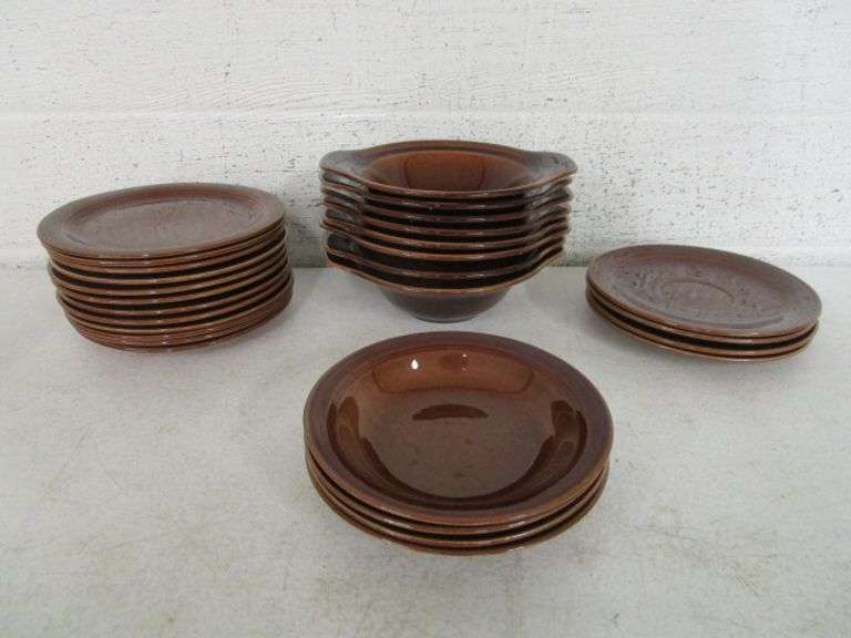 28 Pcs. of Vernon Ware Brown Dinnerware - Oberman Auctions