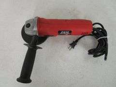 Skil 6 Amp 4.5" Angle Grinder - No Wrench