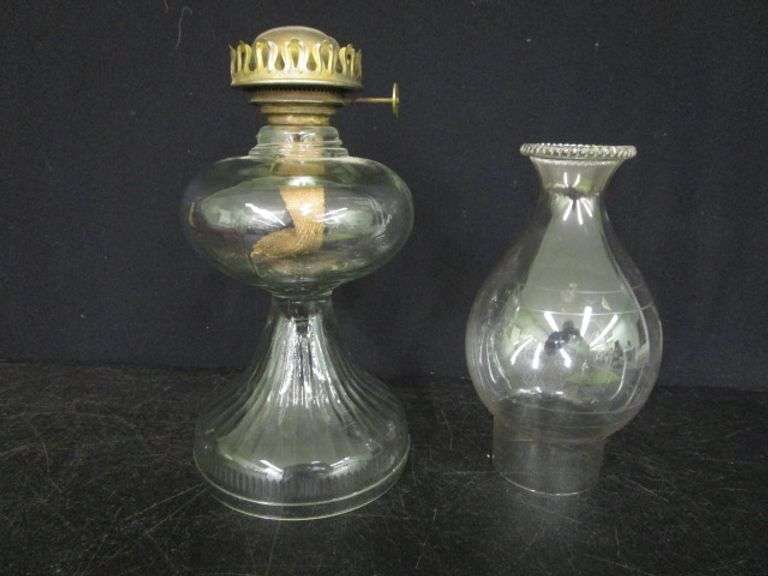 Pattern Glass Kerosene Lamp