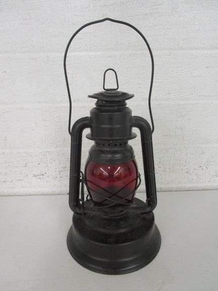 Deitz Little Giant Kerosene Lantern - Marked Mpls. Gas Co.