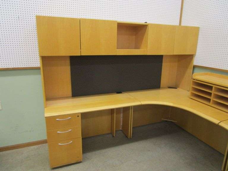 Maple U Shaped Office Desk