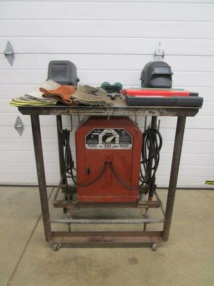 Lincoln 225 Amp Arc Welder w/Table & Accessories